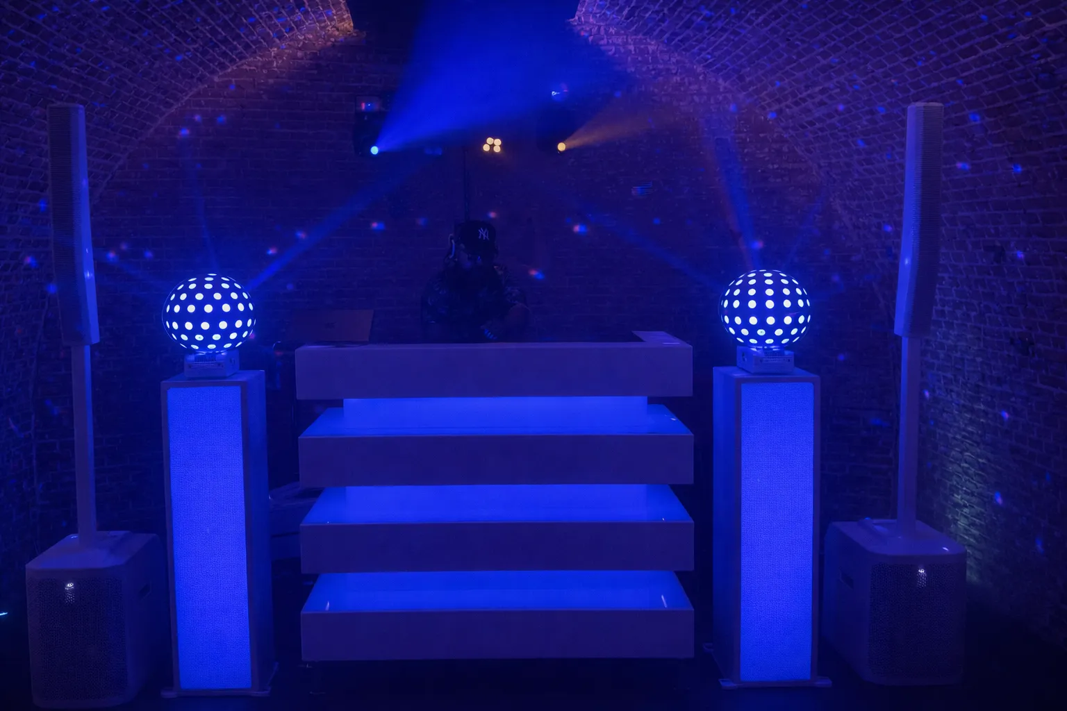 DJ garantie. Jouw feest gaat altijd door!